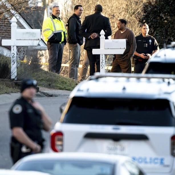 Grammy winner accused of assault, kidnapping fatally shot